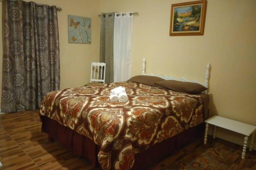 Ocho Rios Hideaway Appartement Buitenkant foto